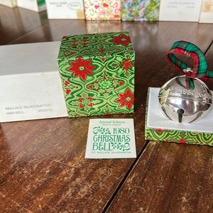 Wallace Silversmiths 1980 bell